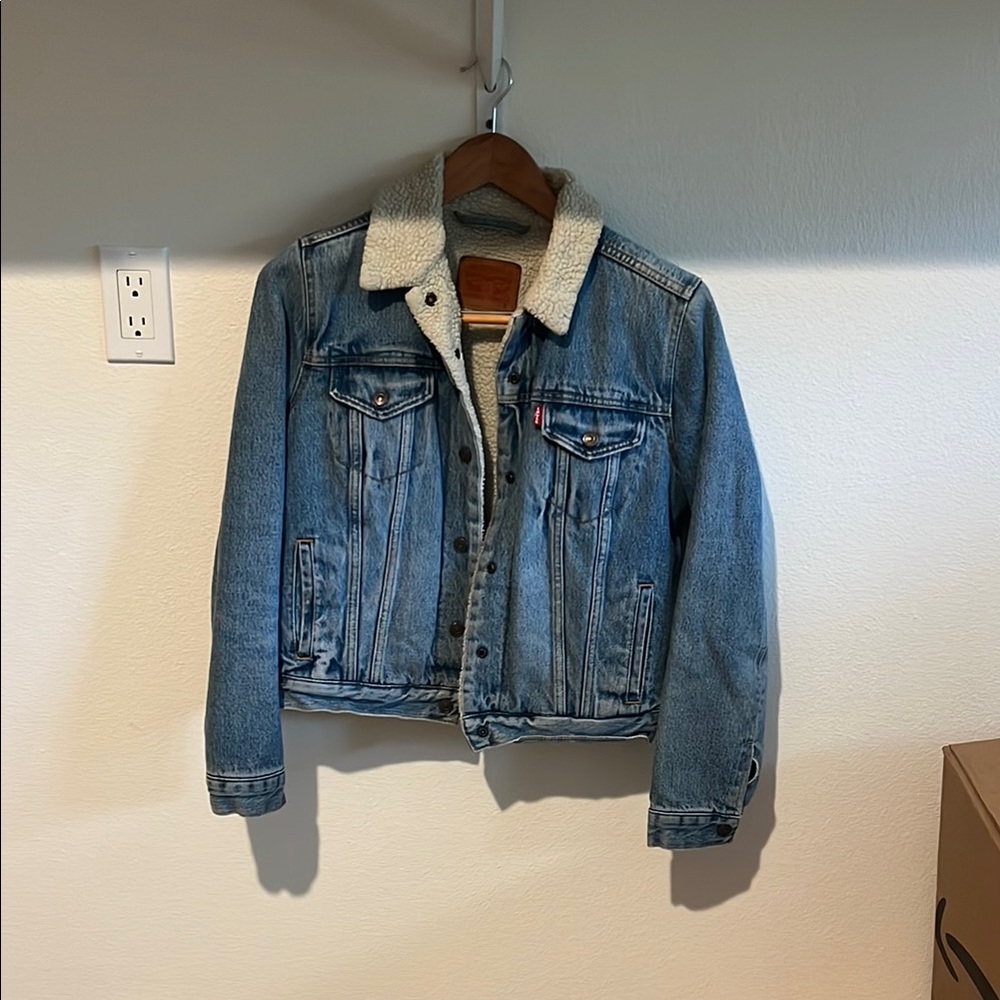 Levi's Light Blue Denim Jacket with Sherpa Collar